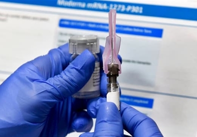 Американците ќе го забрзат одобрението за вакцина против коронавирус 