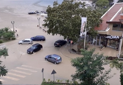 Невреме во Црна Гора, некои градови се под вода
