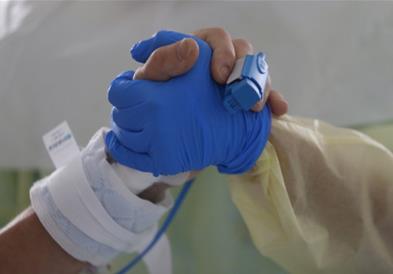 Б92 јавува: Каде е вакцината на Русија, луѓе газат преку лешови?