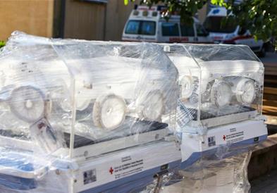 Донација на два инкубатори за Универзитетската клиника за детски болести