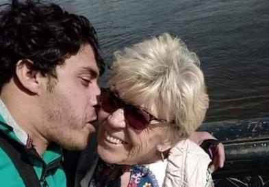 80 –годишна бабичка се омажила за 45 години помлад, јавно раскажува за интимностите