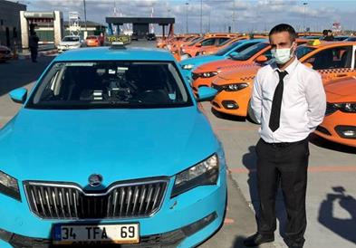 Таксист пронашол 300.000 евра и ги вратил на сопственикот