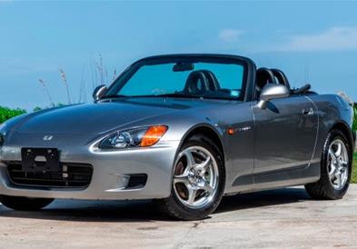 На продажба Хонда „S2000“ која поминала само 50 километри