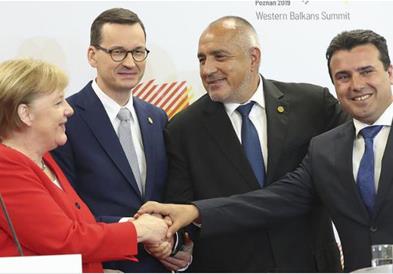 Борисов: Од резолуцијата на Европскиот парламент научив дека има македонско малцинство