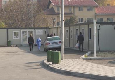 Почнува изградбата на 17 модуларни болници, до нова година готови ќе бидат четири