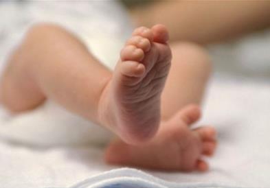 Во Велес првото бебе во 2021- женско, родено во домашни услови