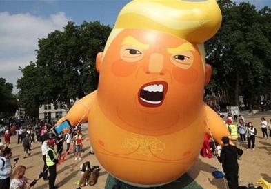 Лондонскиот музеј го купи балонот со ликот на Трамп