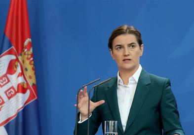 Брнабиќ: Ќе и помогнеме на Македонија во регистрација на вакцината