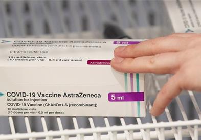 Вакцината од АстраЗенека може да ја примаат само лица под 65 години,тврдат германските научници