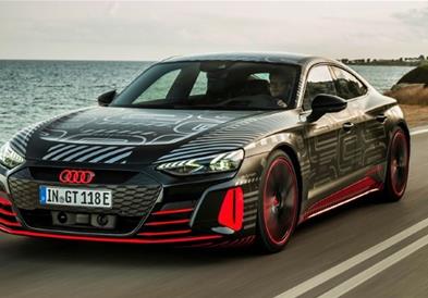 За три дена премиера на Audi e-tron GT
