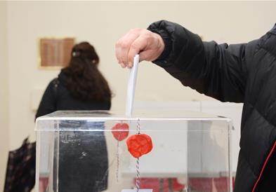 „Самоопределување“ со убедлива победа на вонредните парламентарни избори на Косово