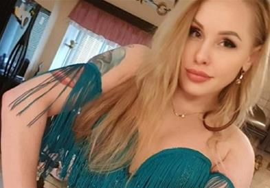 Руска порно актерка на ММА борач му ветила жешка ноќ ако победи (ФОТО)
