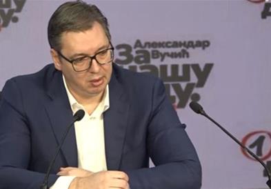 Вучиќ се пожали дека му е тешко на факултетот, му се потсмеваат на социјалните мрежи