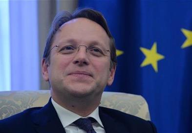 Вархеји: Приоритет е иднината на Балканот во ЕУ, обезбедена е поддршка