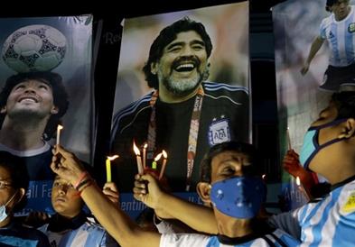 Протестен марш во Аргентина: Марадона не почина, убиен е
