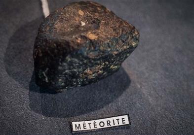 Во Сахара е откриен метеорит постар од нашата планета 