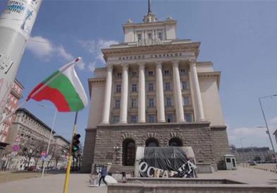 Изборен молк во Бугарија пред утрешните парламентарни избори 