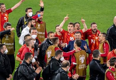 Игор Ангеловски чека во редица за Панини албум за ЕУРО 