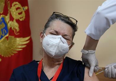 Почна масовната вакцинација во Црна Гора 