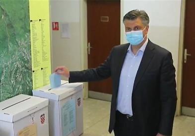 Локални избори во Хрватска, најнеизвесно во Загреб и Сплит 