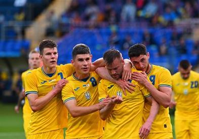 УЕФА ги прифати жалбите на Русија, Украина ќе го менува дресот на Европското