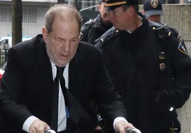 Холивудскиот предатор ќе биде екстрадиран во Калифорнија за нови судења