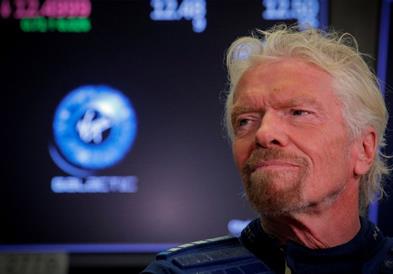 Virgin Galactic на Бренсон се загрева за вселенски туризам, билет за еден лет е 250.000 долари