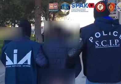 Во меѓународна акција уапсени десетици, меѓу кои обвинител од Албанија за дрога и перење пари