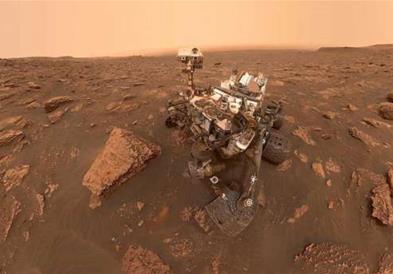 Роверот Curiosity пронајде траги на избришани делови од карпа на Марс