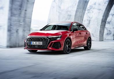 Фото: Пристигна новото „Audi RS3“ со 400 коњски сили