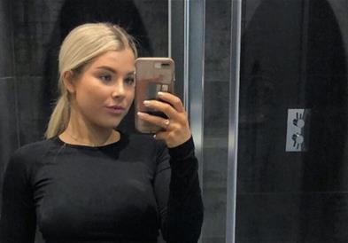 Фото: Екс фудбалерка сега заведува со секси фотографии и видеа