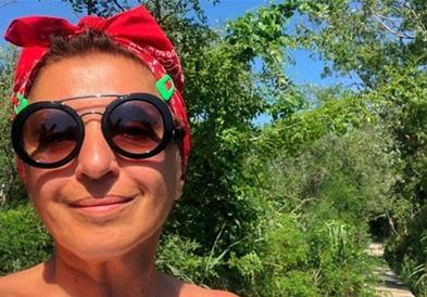 Фото: 65-годишната југословенска дива позира целосно гола