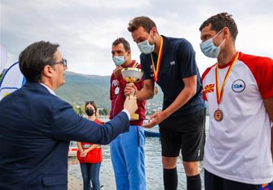 Доминација на француските пливачи на маратонот во Охрид, Поп Ацев третопласиран 