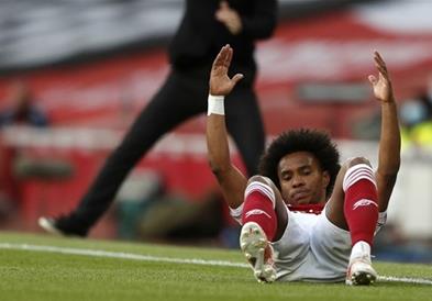 Арсенал и даде отказ на ѕвезда на две години пред истекот на договорот