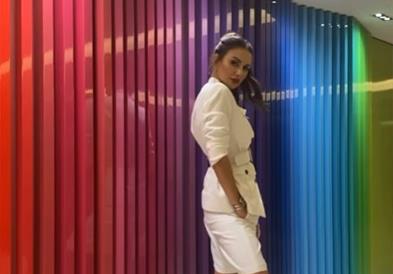 Во четвртата деценија, Емина Јаховиќ ја покажа завидната фигура