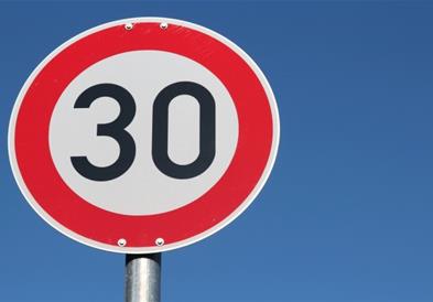 Уште еден голем европски град ја ограничува брзината на 30 км/ч