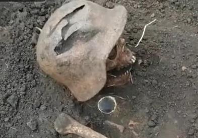 Русите откопале труп на германски војник