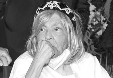 Почина Марина Туцаковиќ, тектописец што одбележа една генерација музичари