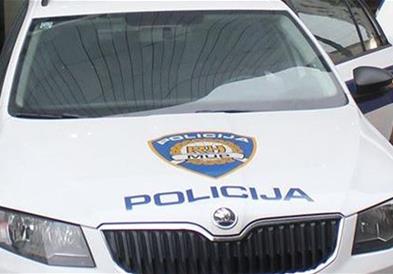  Двајца старци од Македонија измамувале луѓе во Хрватска – украле над 26.000 евра