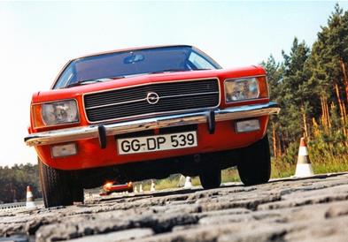 Opel Rekord D: Милионерот од Rüsselsheim слави 50 години