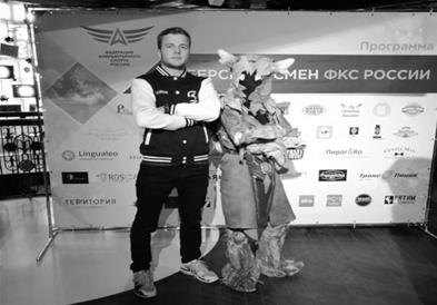 Познат млад „гејмер“ пронајден мртов во гаража