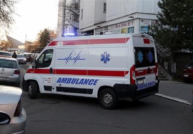 Во Србија од корона почина возач на Итна помош, претходно починале мајка му и сопругата 