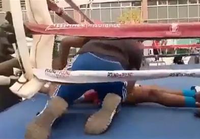 Боксер почина од силен удар во рингот, судијата не го прекина мечот (ВИДЕО)