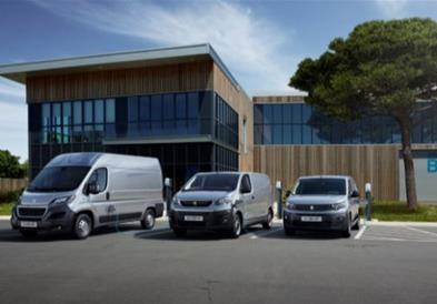 Со својата палета од 100% електрични комерцијални возила, PEUGEOT се стреми да биде лидер