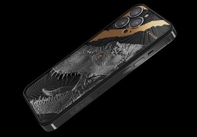 Фото: „iPhone“ од 9.150 долари со вграден заб од диносаурус