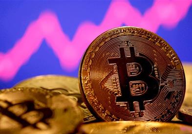 Пад на вредноста на Биткоинот поради новиот сој на коронавирусот
