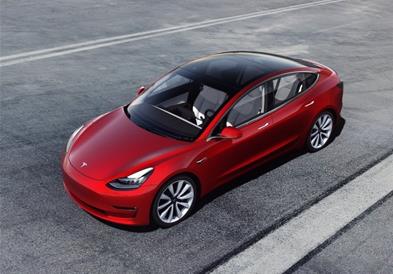 Париска такси компанија суспендираше 37 „Tesla“ возила