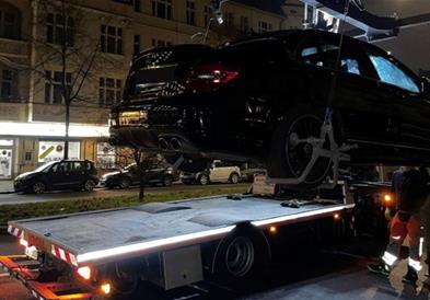 Германската полиција во акција против нелегално тјунирани автомобили 