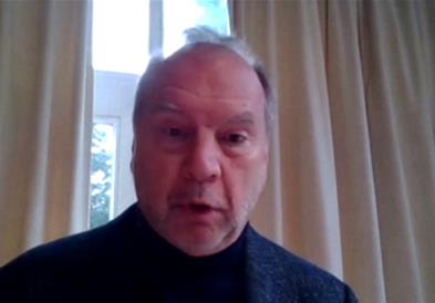 Британски виролог: Влегуваме во нова фаза на пандемијата, вирусот се менува