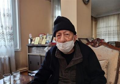 101- годишен Турчин ја примил четвртата доза од вакцината против корона (ВИДЕО)